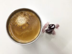 ゆる糖質制限のおやつ低糖質チョコレートとコーヒー